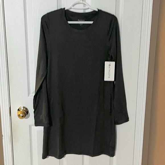 Athleta Uptempo Dress with Pockets - Picture 3 of 7